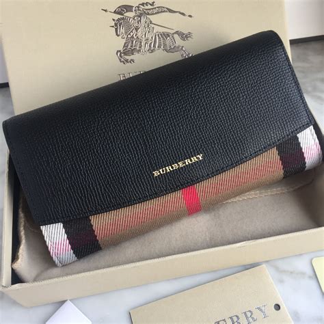 burberry small billfold wallet|Burberry wallet women.